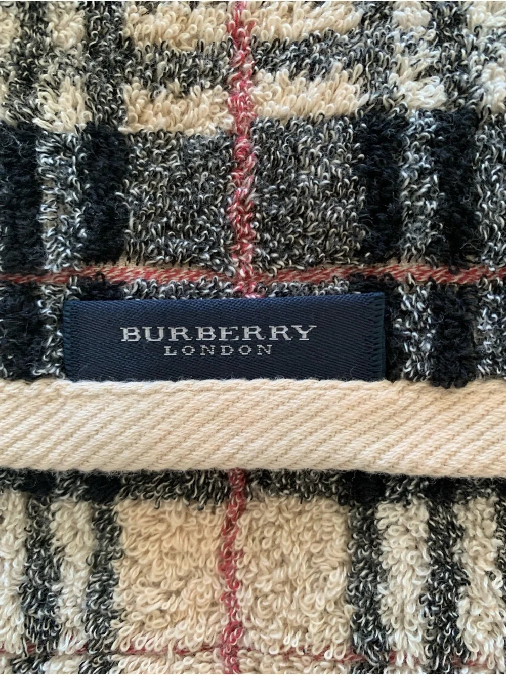 BURBERRY London Nova Check Face Towel Japan 100% Cotton 13” x 27.5” EUC Unused